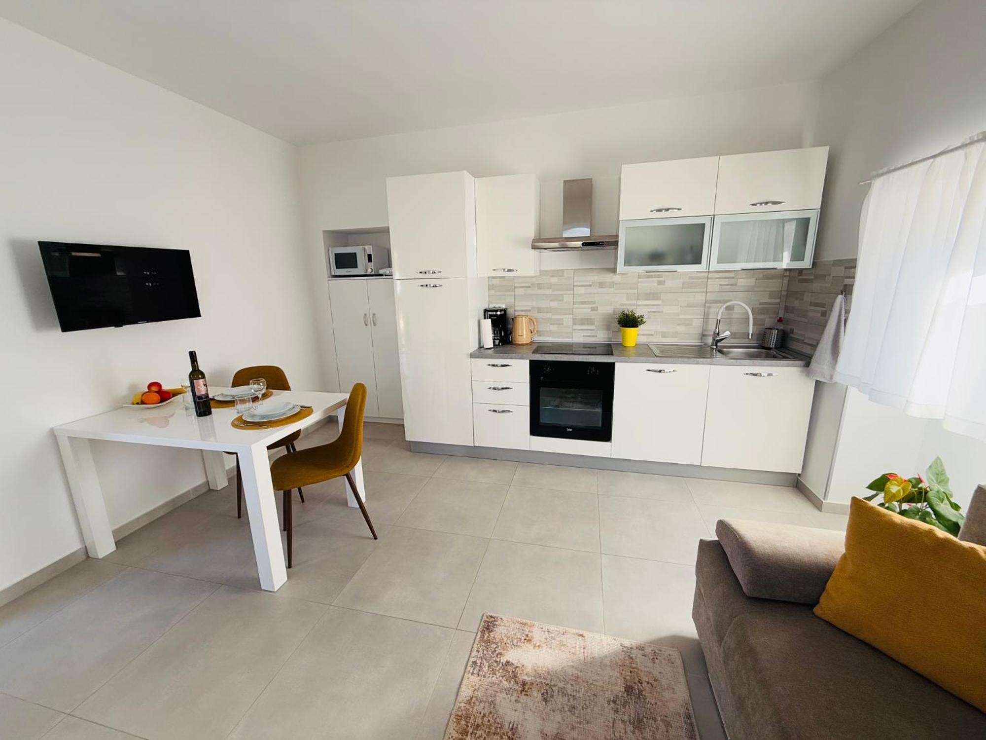 Apartment Erika - For 2 Near The Beach Pula Eksteriør billede