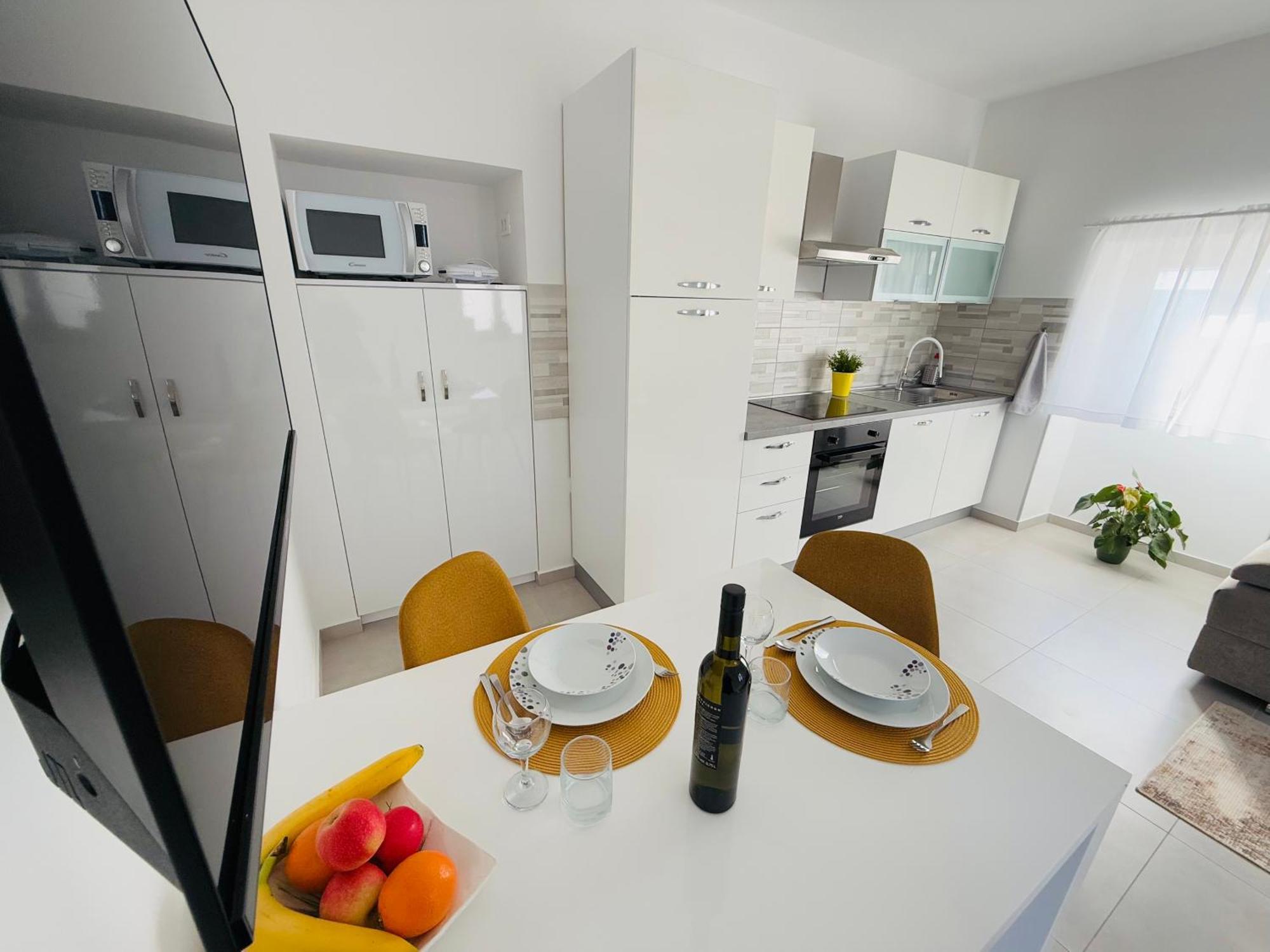 Apartment Erika - For 2 Near The Beach Pula Eksteriør billede